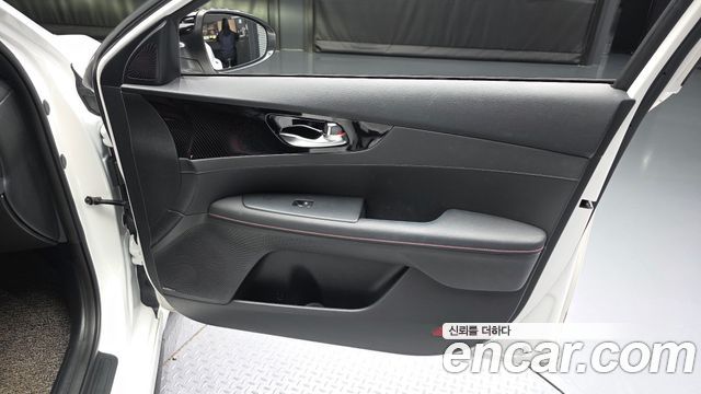 Kia K3 2022 — photo 14