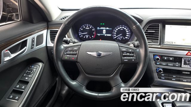 Genesis G80 2019 — photo 18