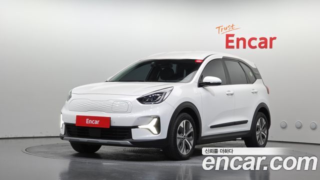 Kia Niro 2023 — photo 1