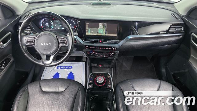 Kia Niro 2023 — photo 10