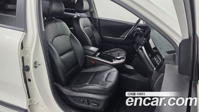 Kia Niro 2023 — photo 17