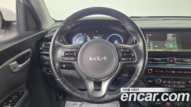 Kia Niro 2023 — photo 20