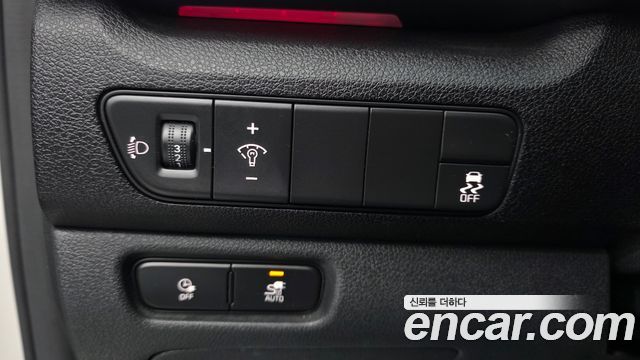 Kia Niro 2023 — photo 25