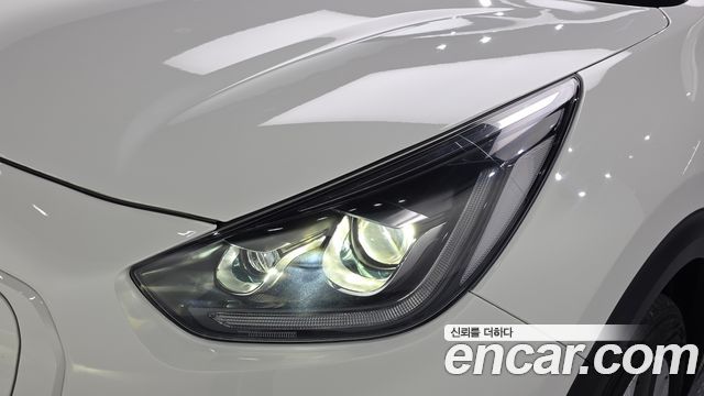 Kia Niro 2023 — photo 8