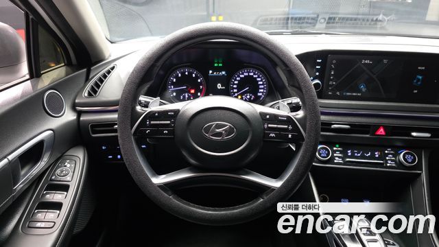 Hyundai Sonata 2023 — photo 19