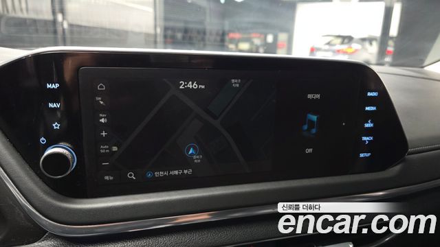 Hyundai Sonata 2023 — photo 20