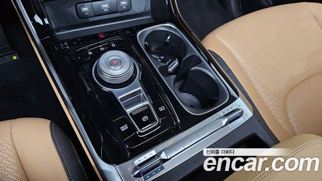 Kia Canival 2023 — photo 12