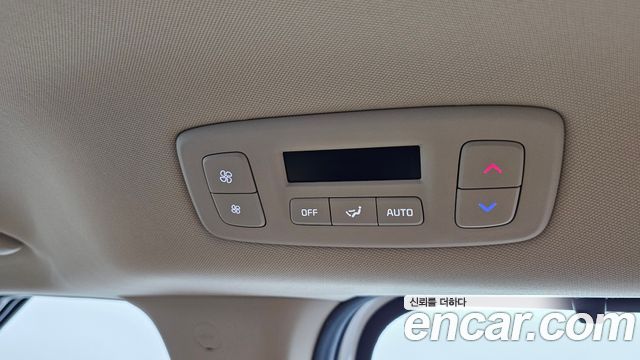 Kia Canival 2023 — photo 22
