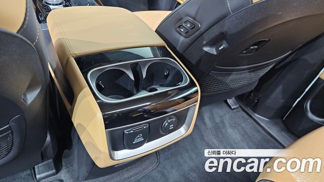 Kia Canival 2023 — photo 24
