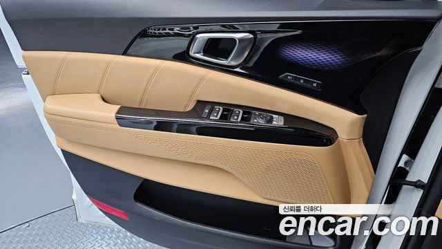 Kia Canival 2023 — photo 14