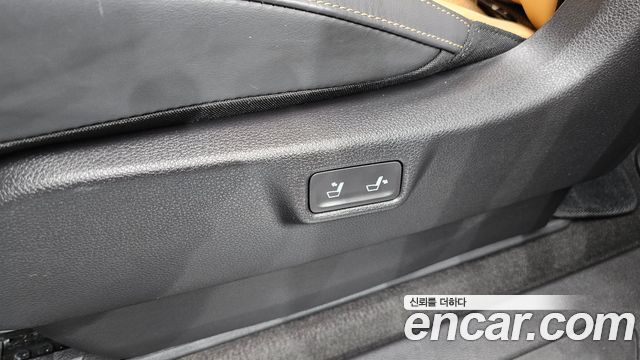 Kia Canival 2023 — photo 33