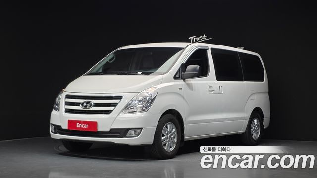 Hyundai Starex 2018 — photo 1