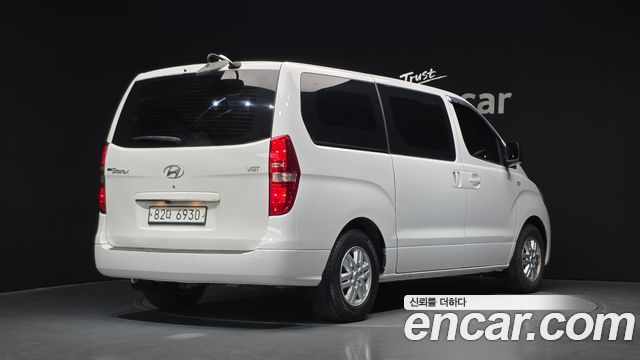 Hyundai Starex 2018 — photo 2
