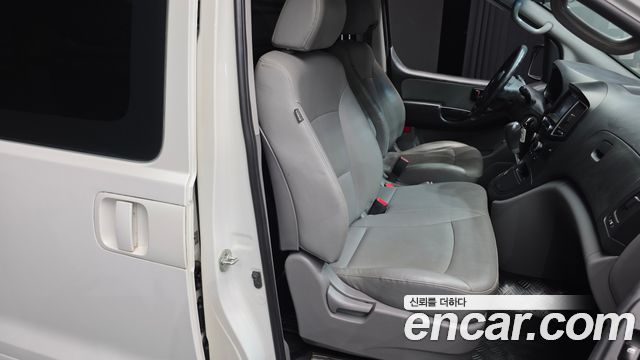 Hyundai Starex 2018 — photo 11