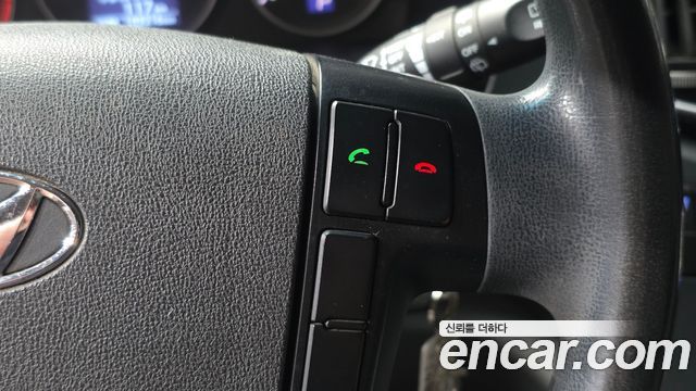 Hyundai Starex 2018 — photo 18