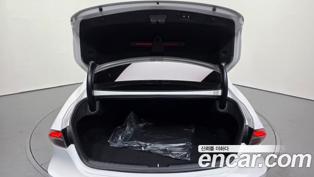 Hyundai Grandeur 2022 — photo 31