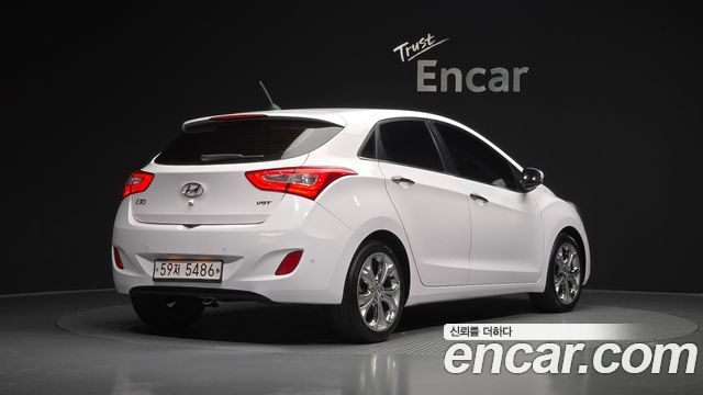 Hyundai i30 2015 — photo 2