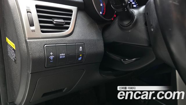 Hyundai i30 2015 — photo 23