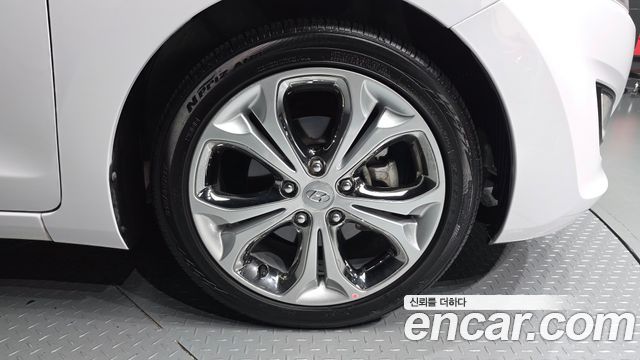Hyundai i30 2015 — photo 7