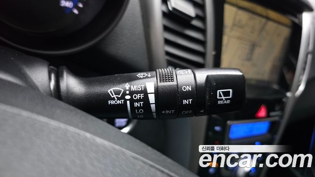 Hyundai i30 2015 — photo 29