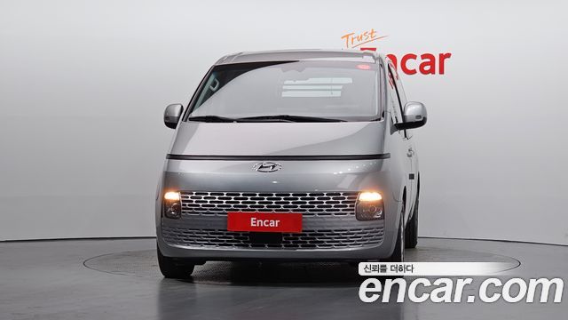 Hyundai Staria 2022 — photo 3