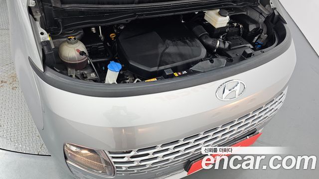 Hyundai Staria 2022 — photo 6