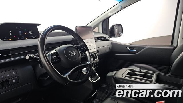 Hyundai Staria 2022 — photo 10