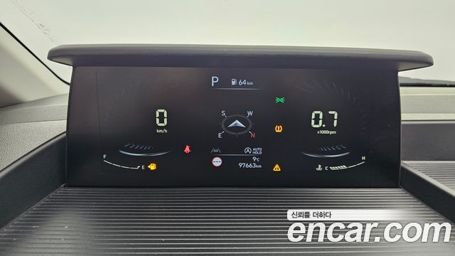 Hyundai Staria 2022 — photo 11