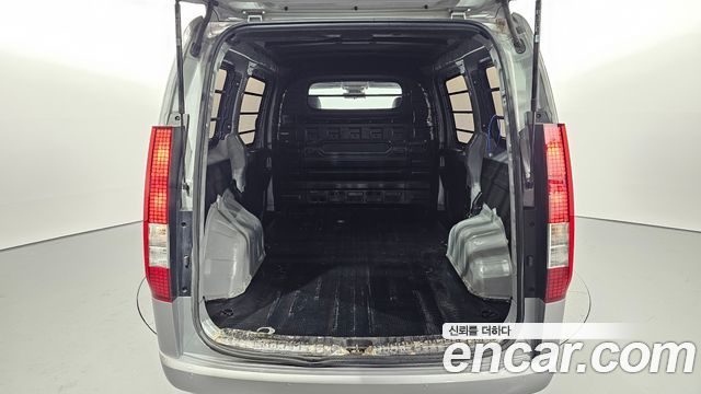Hyundai Staria 2022 — photo 22