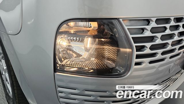 Hyundai Staria 2022 — photo 8