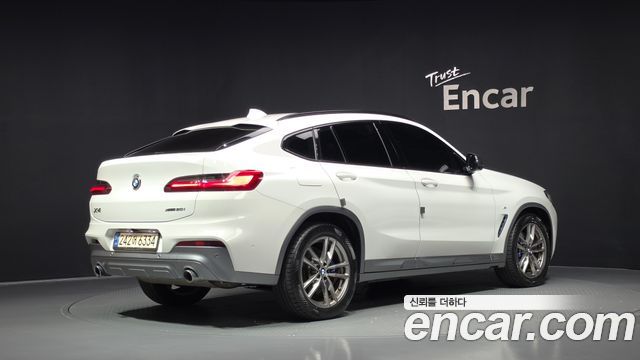 BMW X4 2021 — photo 2