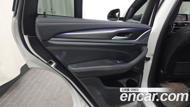 BMW X4 2021 — photo 15