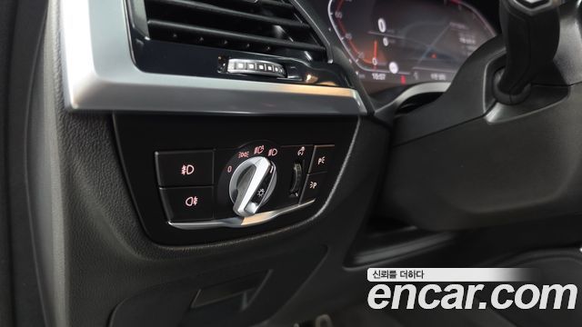 BMW X4 2021 — photo 27