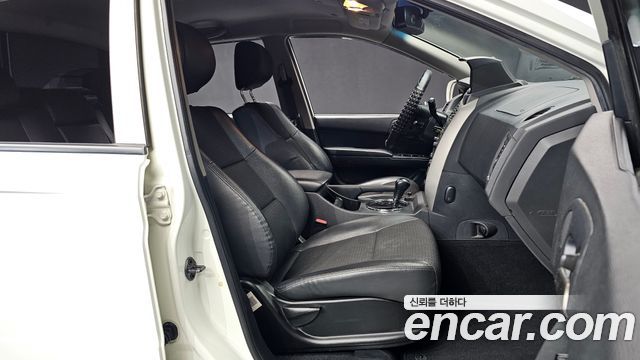 KG Mobility KORANDO 2014 — photo 11