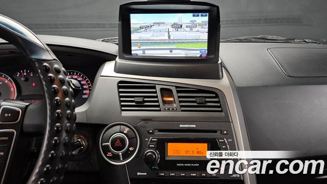 KG Mobility KORANDO 2014 — photo 14