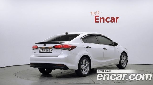Kia K3 2016 — photo 2