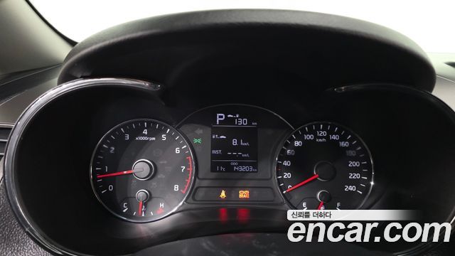 Kia K3 2016 — photo 11