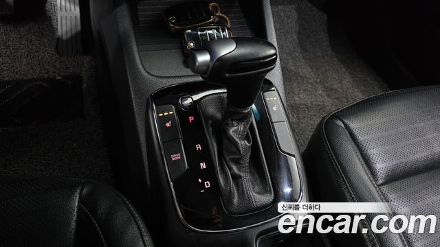 Kia K3 2016 — photo 12