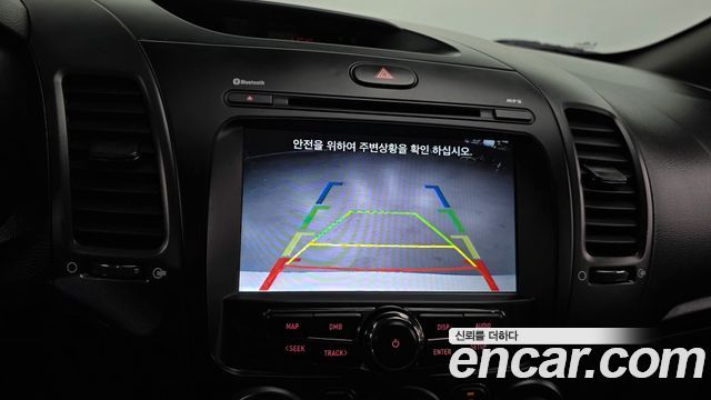 Kia K3 2016 — photo 22