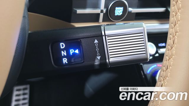 Hyundai Santafe 2025 — photo 9
