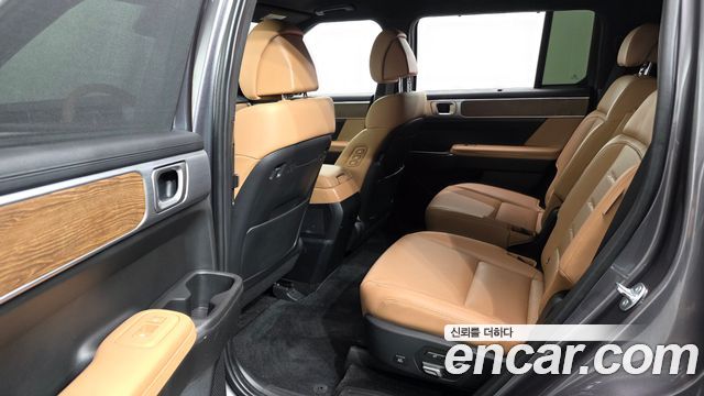 Hyundai Santafe 2025 — photo 11