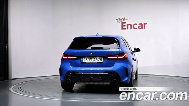 BMW 1-Series 2021 — photo 4