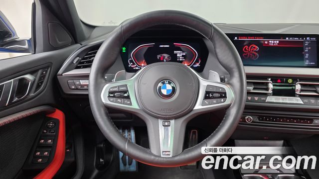 BMW 1-Series 2021 — photo 18