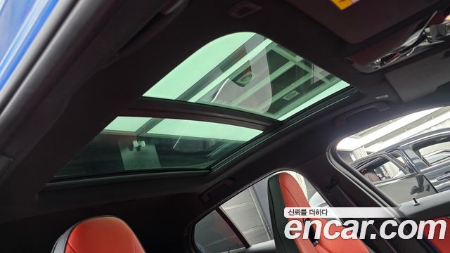 BMW 1-Series 2021 — photo 22