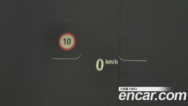 BMW 1-Series 2021 — photo 25