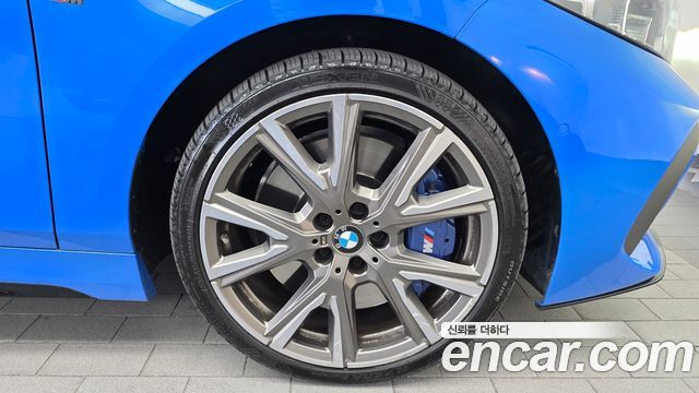 BMW 1-Series 2021 — photo 7