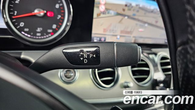 Mercedes-Benz E-Class 2017 — photo 9