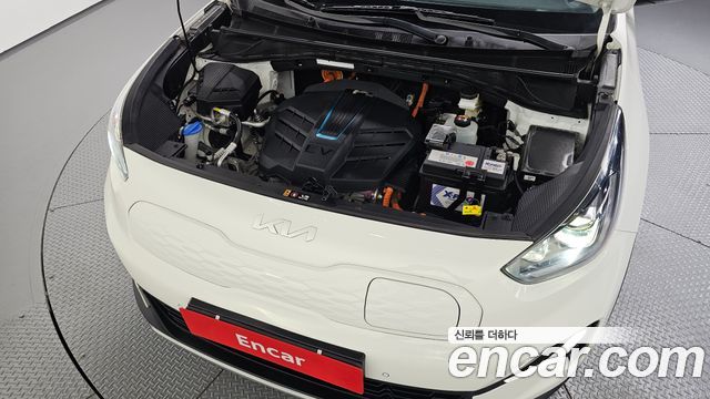 Kia Niro 2023 — photo 6
