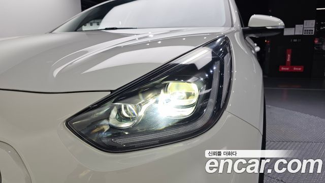 Kia Niro 2023 — photo 8