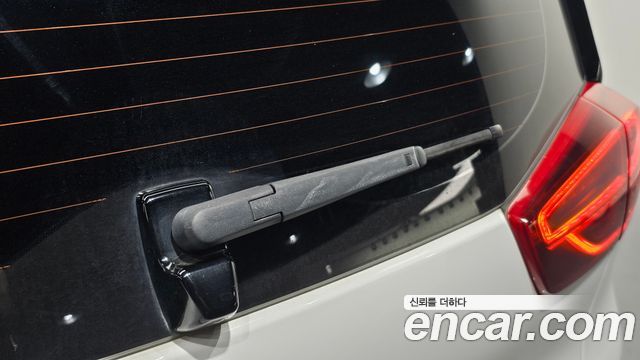 Kia Niro 2023 — photo 30